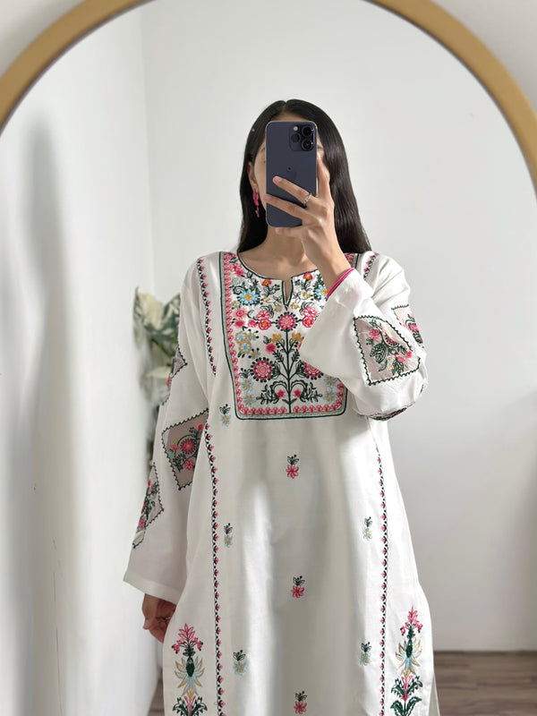 WHITE DOVE EMB 2PC